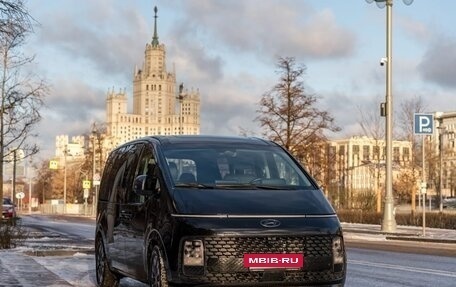 Hyundai Staria, 2023 год, 8 050 000 рублей, 11 фотография