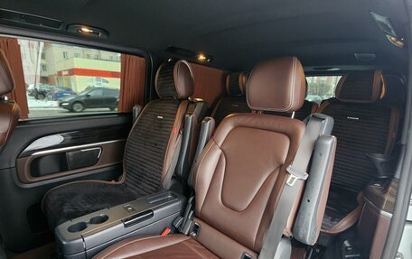 Mercedes-Benz V-Класс, 2017 год, 5 100 000 рублей, 16 фотография