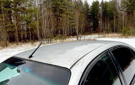 Toyota Avensis III рестайлинг, 2002 год, 170 000 рублей, 21 фотография