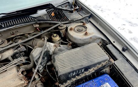 Toyota Avensis III рестайлинг, 2002 год, 170 000 рублей, 24 фотография