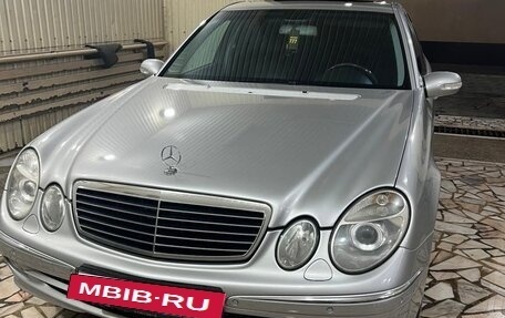 Mercedes-Benz E-Класс, 2005 год, 950 000 рублей, 4 фотография