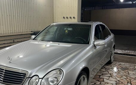 Mercedes-Benz E-Класс, 2005 год, 950 000 рублей, 5 фотография