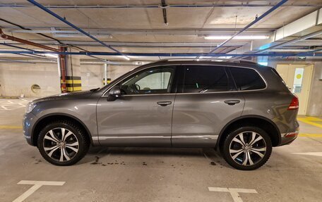Volkswagen Touareg III, 2015 год, 2 950 000 рублей, 1 фотография