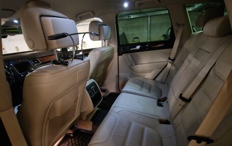 Volkswagen Touareg III, 2015 год, 2 950 000 рублей, 11 фотография