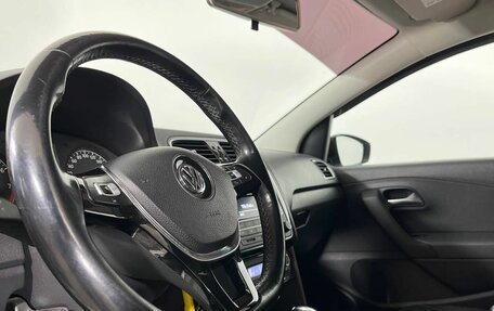 Volkswagen Polo VI (EU Market), 2017 год, 1 260 000 рублей, 26 фотография