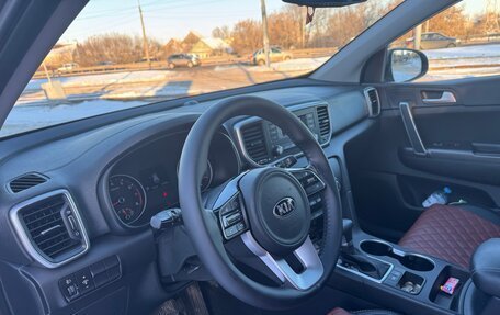 KIA Sportage IV рестайлинг, 2020 год, 2 300 000 рублей, 8 фотография