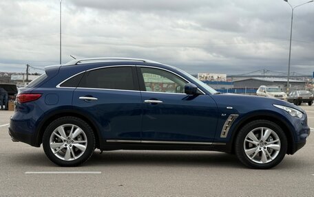 Infiniti QX70, 2016 год, 2 547 000 рублей, 4 фотография