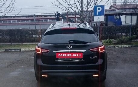 Infiniti FX II, 2011 год, 1 600 000 рублей, 2 фотография
