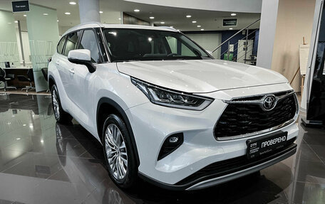 Toyota Highlander, 2025 год, 5 915 000 рублей, 3 фотография