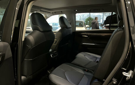 Toyota Highlander, 2025 год, 5 915 000 рублей, 15 фотография