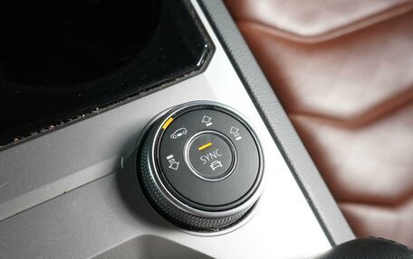 Volkswagen Touareg III, 2020 год, 5 049 000 рублей, 26 фотография