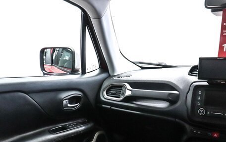 Jeep Renegade I рестайлинг, 2015 год, 1 770 000 рублей, 17 фотография