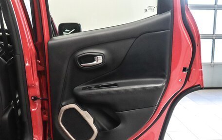 Jeep Renegade I рестайлинг, 2015 год, 1 770 000 рублей, 20 фотография