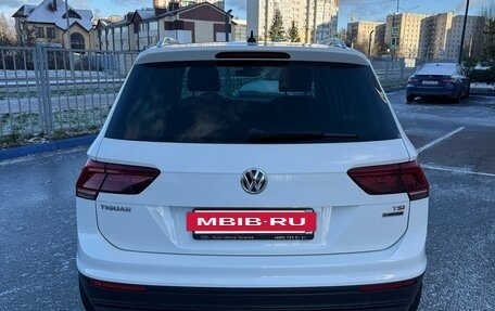 Volkswagen Tiguan II, 2017 год, 2 750 000 рублей, 4 фотография