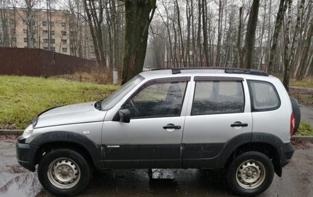 Chevrolet Niva I рестайлинг, 2011 год, 370 000 рублей, 7 фотография