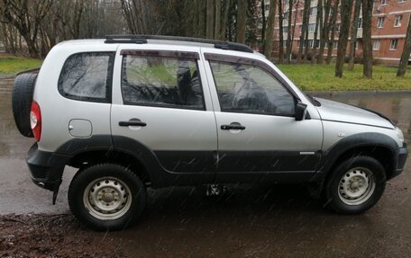 Chevrolet Niva I рестайлинг, 2011 год, 370 000 рублей, 4 фотография