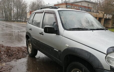 Chevrolet Niva I рестайлинг, 2011 год, 370 000 рублей, 6 фотография