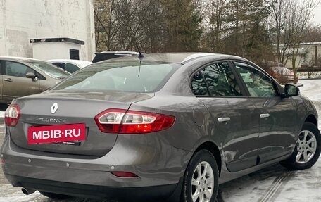 Renault Fluence I, 2011 год, 850 000 рублей, 2 фотография