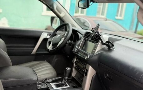 Toyota Land Cruiser Prado 150 рестайлинг 2, 2012 год, 3 500 000 рублей, 7 фотография