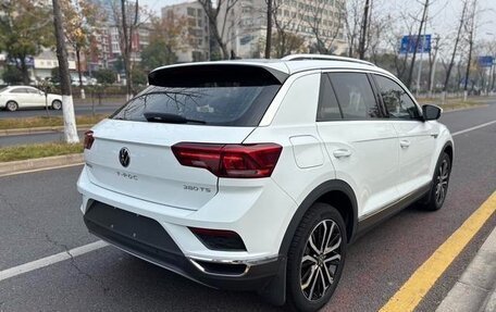 Volkswagen T-Roc I, 2021 год, 1 515 148 рублей, 6 фотография