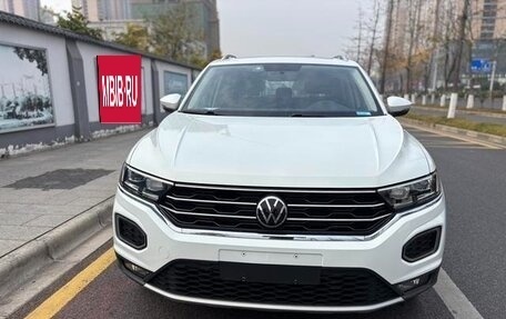 Volkswagen T-Roc I, 2021 год, 1 515 148 рублей, 2 фотография