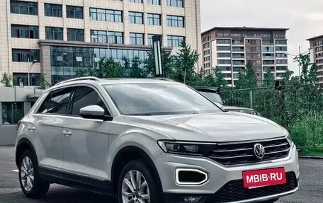 Volkswagen T-Roc I, 2021 год, 1 610 143 рублей, 3 фотография