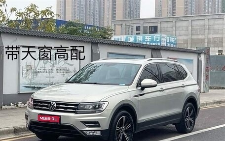 Volkswagen Tiguan II, 2021 год, 2 010 143 рублей, 1 фотография