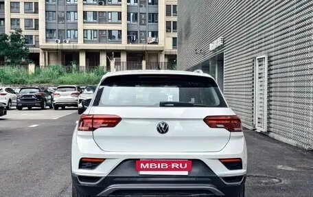 Volkswagen T-Roc I, 2021 год, 1 610 143 рублей, 7 фотография