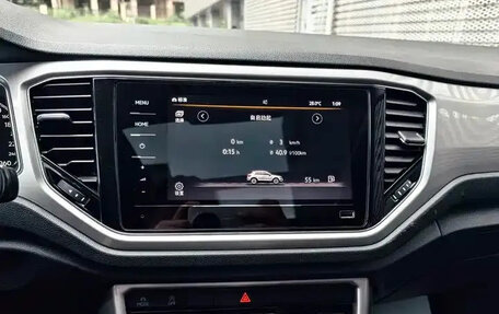 Volkswagen T-Roc I, 2021 год, 1 610 143 рублей, 14 фотография