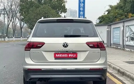 Volkswagen Tiguan II, 2021 год, 2 010 143 рублей, 5 фотография