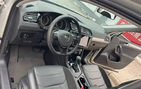 Volkswagen Tiguan II, 2021 год, 2 010 143 рублей, 7 фотография