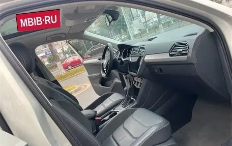 Volkswagen Tiguan II, 2021 год, 2 010 143 рублей, 8 фотография