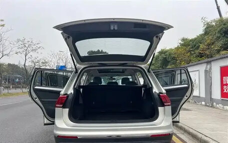 Volkswagen Tiguan II, 2021 год, 2 010 143 рублей, 20 фотография