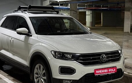 Volkswagen T-Roc I, 2021 год, 2 150 000 рублей, 1 фотография