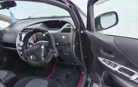 Toyota Ractis I, 2007 год, 585 000 рублей, 8 фотография