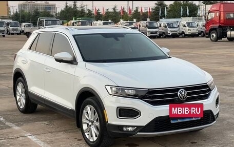Volkswagen T-Roc I, 2021 год, 2 150 000 рублей, 4 фотография
