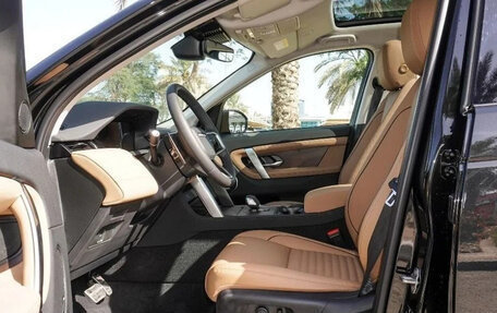 Land Rover Discovery Sport I рестайлинг, 2025 год, 6 600 000 рублей, 9 фотография