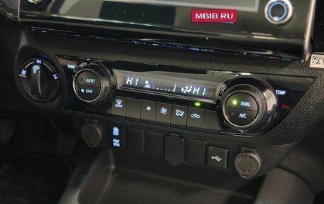 Toyota Hilux VIII, 2025 год, 5 490 000 рублей, 15 фотография