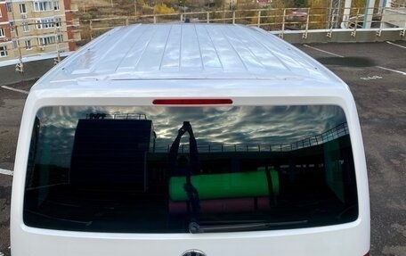 Volkswagen Multivan T6 рестайлинг, 2019 год, 6 000 000 рублей, 5 фотография