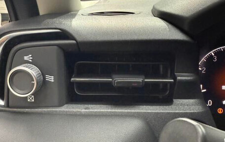 Honda Vezel, 2023 год, 2 350 000 рублей, 13 фотография