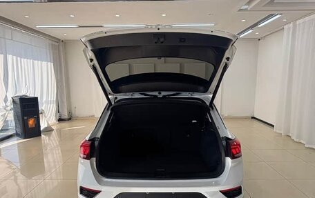 Volkswagen T-Roc I, 2022 год, 1 655 765 рублей, 4 фотография