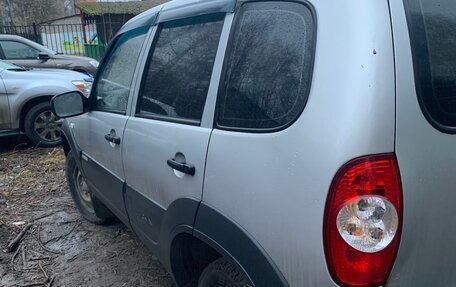 Chevrolet Niva I рестайлинг, 2012 год, 330 000 рублей, 2 фотография