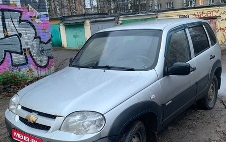 Chevrolet Niva I рестайлинг, 2012 год, 330 000 рублей, 1 фотография