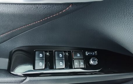 Toyota Camry, 2019 год, 2 395 000 рублей, 14 фотография