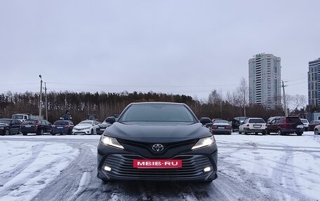 Toyota Camry, 2019 год, 2 395 000 рублей, 6 фотография