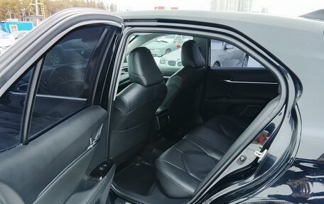 Toyota Camry, 2019 год, 2 395 000 рублей, 16 фотография