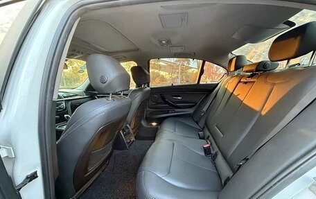 BMW 3 серия, 2019 год, 1 715 000 рублей, 13 фотография