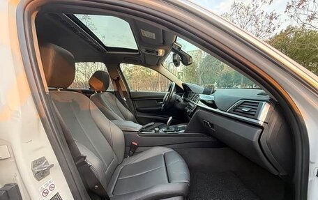 BMW 3 серия, 2019 год, 1 715 000 рублей, 16 фотография