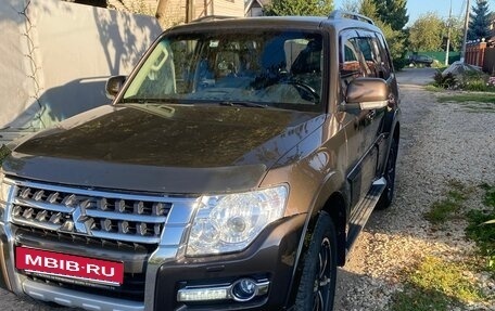 Mitsubishi Pajero IV, 2018 год, 3 600 000 рублей, 2 фотография