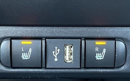 Toyota Yaris, 2022 год, 1 085 000 рублей, 12 фотография